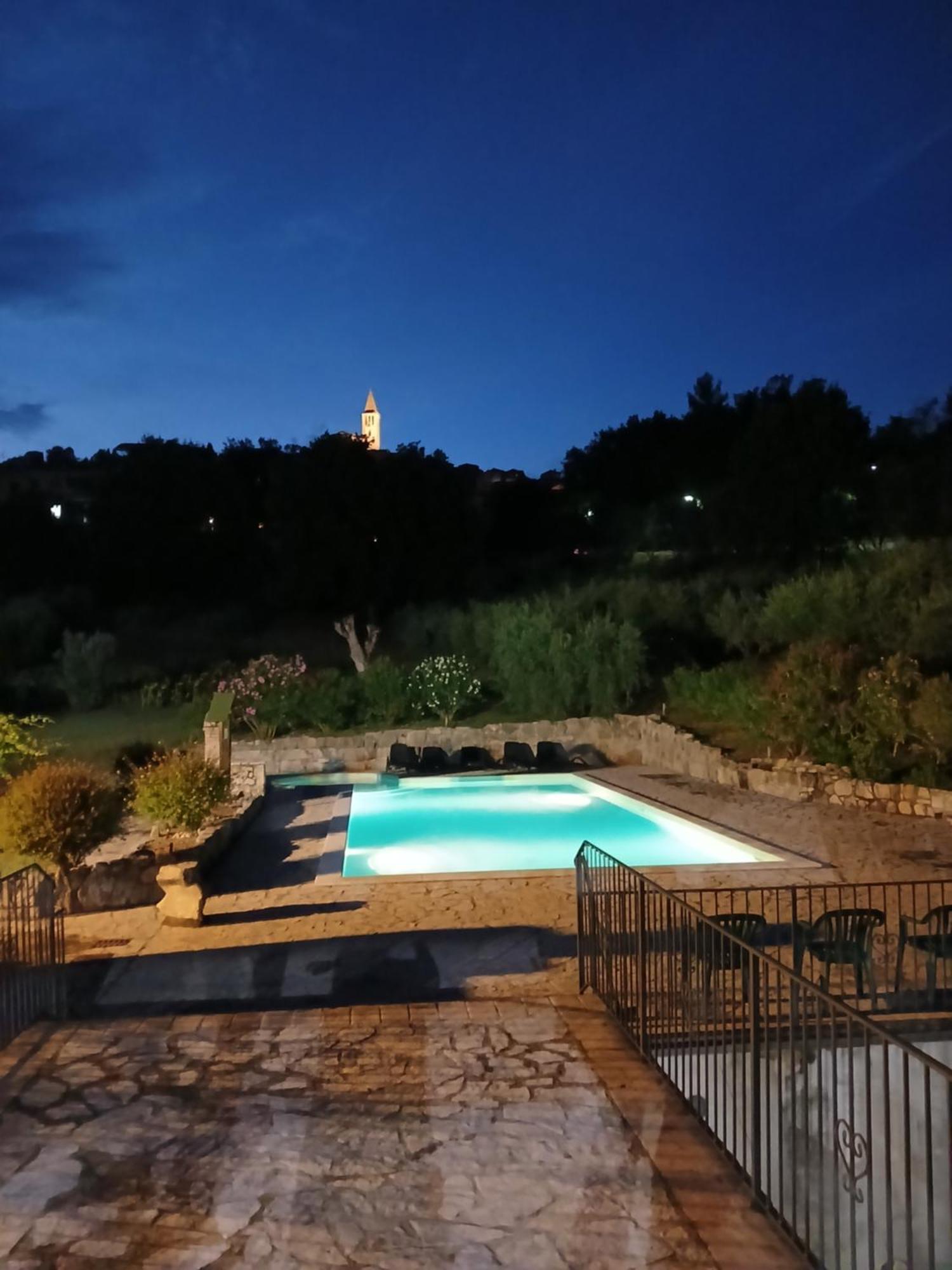 Agriturismo Camera Rosa Todi Exterior photo